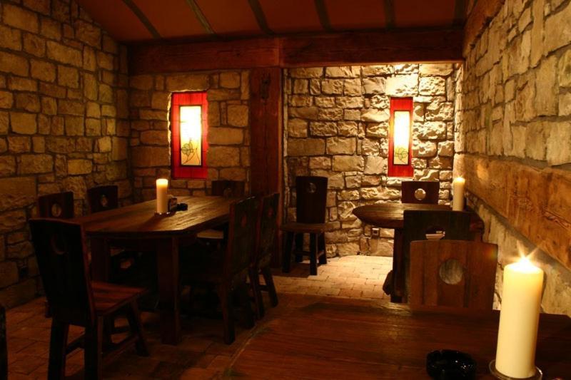 Zlaty Lev Hotel Louny Ngoại thất bức ảnh