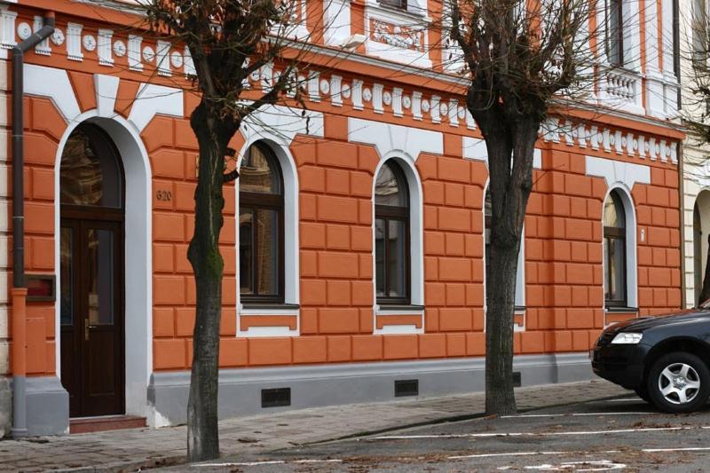 Zlaty Lev Hotel Louny Ngoại thất bức ảnh